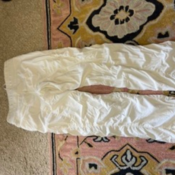 Lululemon Dance Studio pants lined white 2 Full length Cinched hem - Picture 4 of 10